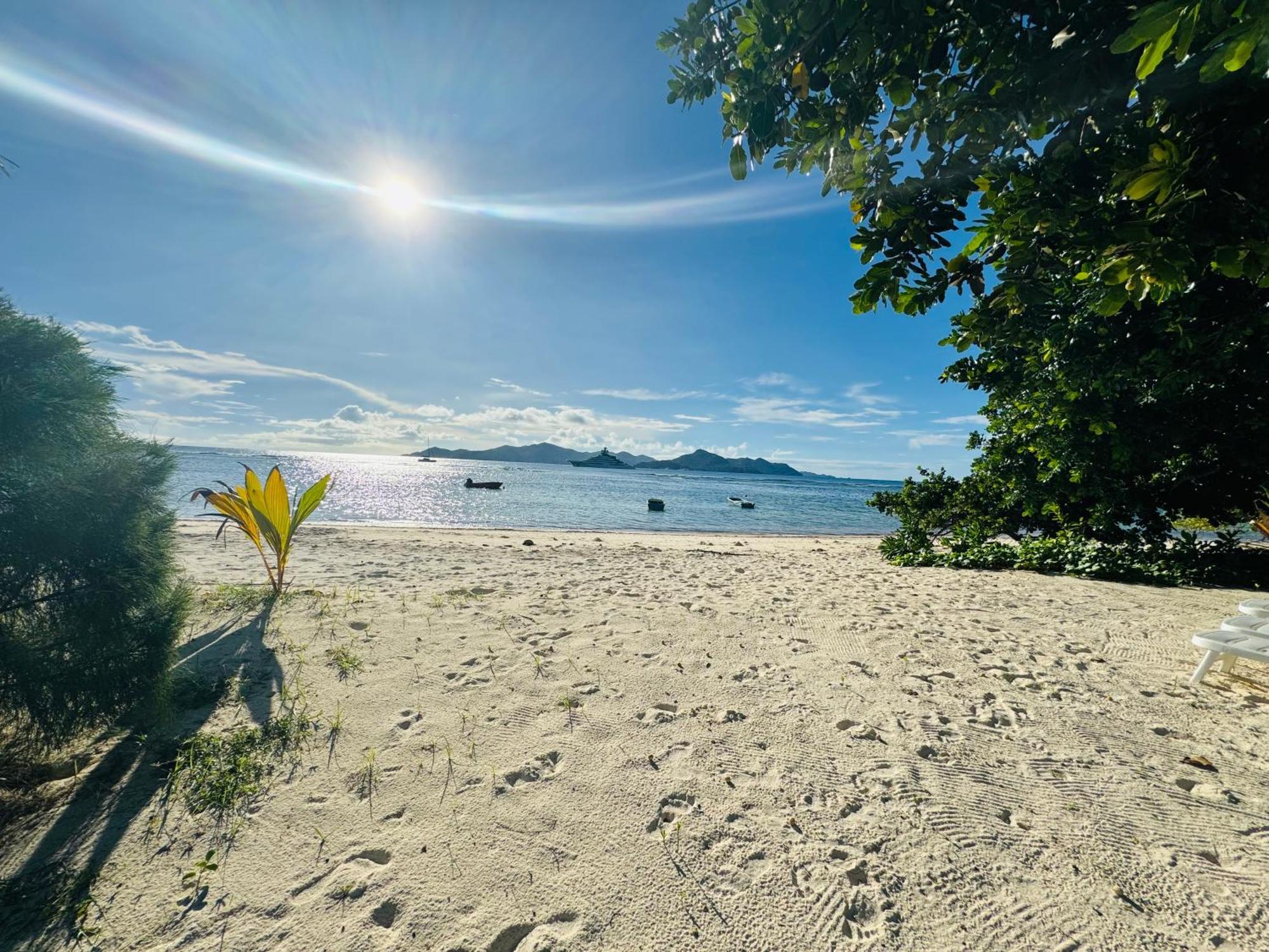 Digwa Beach Chalet La Digue Exterior foto